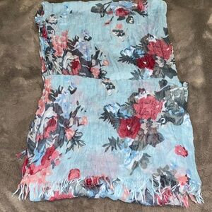 G H Bass Floral Patterned Scarf 100 % Polyester